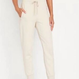 NWT Old Navy High Waisted Dynamic Fleece Jogger - Size L